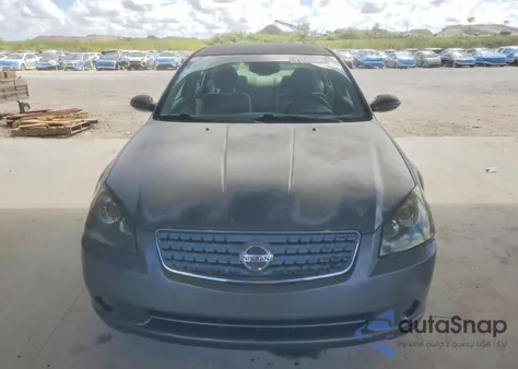 2005 Nissan Altima 2.5 из США, поврежденный, VIN 1N4AL11D35N450017